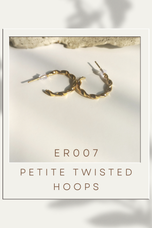 13_20250101_154503_0008 Petite Twisted Hoops
